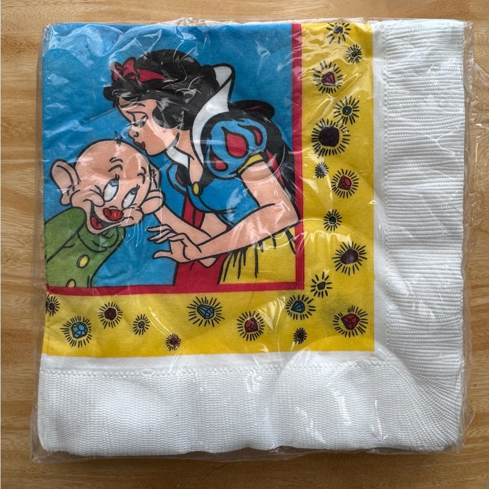 SNOW WHITE VINTAGE LUNCH NAPKINS (16) ~ Birthday Party Supplies Seven Dwarfs